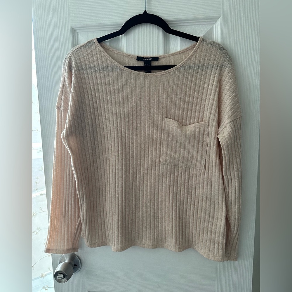 FOREVER 21 OS super light peach knit long sleeve scoop neck and pocket accent XS